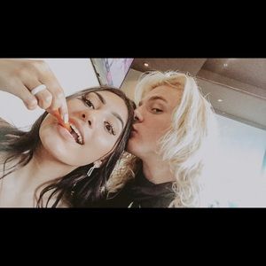 Meet your Posher, Aniya